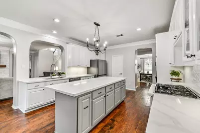 1011 Oak Park Lane, Friendswood, TX 77546 - Photo 14