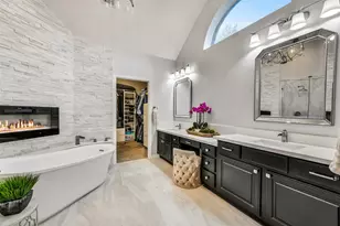 1011 Oak Park Ln, Friendswood, TX 77546 - Photo 20