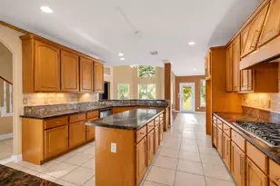 12442 Lago Bend Ln NE, Houston, TX 77041 - Photo 4