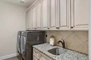 4 S Sandbells Park Ln, Montgomery, TX 77316 - Photo 20