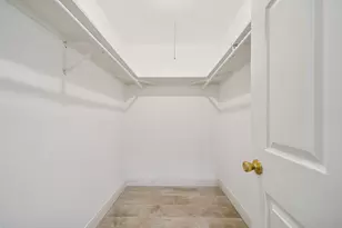 9602 Lawngate Dr, Houston, TX 77080 - Photo 14