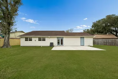 9602 Lawngate Drive, Houston, TX 77080 - Photo 20