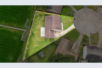 9602 Lawngate Drive, Houston, TX 77080 - Photo 22