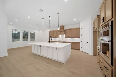 316 Louvenia Court, Pinehurst, TX 77362 - Photo 8