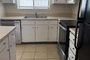 1221 Houston Streets, Rosenberg, TX 77471 - Photo 4
