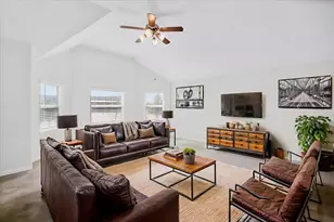 13814 Russell Ct Ct, Mont Belvieu, TX 77523 - Photo 28