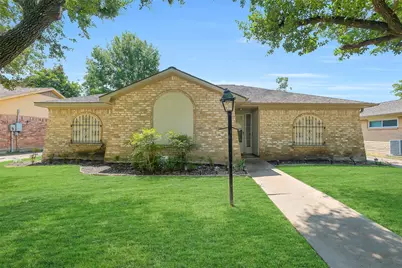 11715 Brighton Lane, Meadows Place, TX 77477 - Photo 2