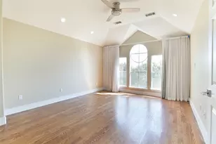 1743 French Village Dr, Houston, TX 77055 - Photo 16