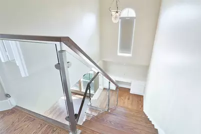 1743 French Village Drive, Houston, TX 77055 - Photo 32