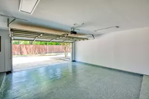 1743 French Village Dr, Houston, TX 77055 - Photo 34