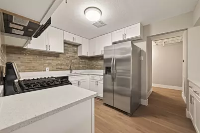 5833 Southlea Street, Houston, TX 77033 - Photo 12