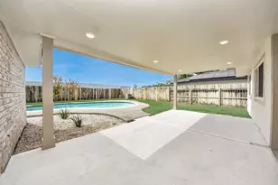 16207 Summer Wind Dr, Houston, TX 77090 - Photo 20