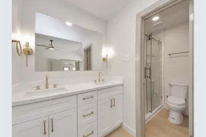 16207 Summer Wind Drive, Houston, TX 77090 - Photo 10