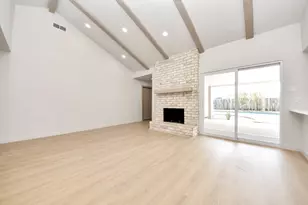 16207 Summer Wind Dr, Houston, TX 77090 - Photo 2