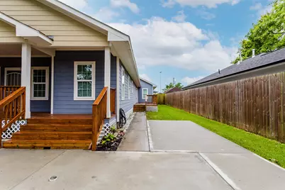 110 Amundsen Street, Houston, TX 77009 - Photo 4