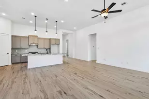 18060 Brennie Bird Ln, Conroe, TX 77302 - Photo 14