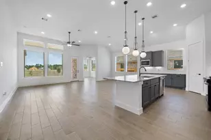18060 Brennie Bird Ln, Conroe, TX 77302 - Photo 4