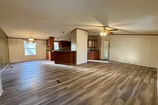 111 Lakeside Woods Dr, Point Blank, TX 77364 - Photo 2