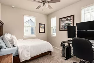 9810 Falling Fern Ln, Houston, TX 77080 - Photo 14