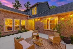2258 Woodland Springs St, Houston, TX 77077 - Photo 2