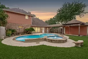 1402 Bittersweet Dr, Richmond, TX 77406 - Photo 2