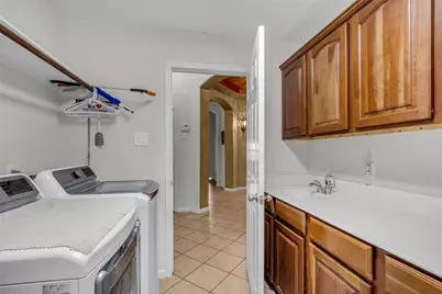 12807 Winding Manor Drive, Houston, TX 77044 - Photo 14