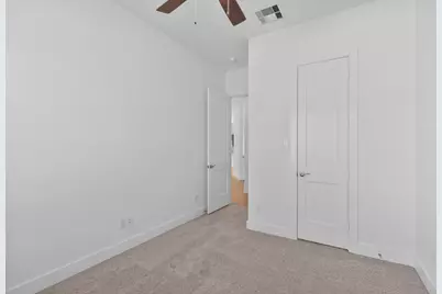 10902 Crescent Spring Drive, Missouri City, TX 77459 - Photo 4