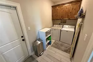 216 Shannon St, Angleton, TX 77515 - Photo 18