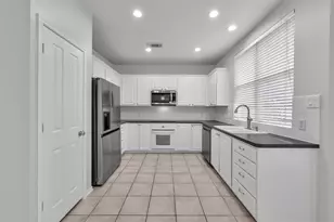 86 N Apple Springs Cir, The Woodlands, TX 77382 - Photo 14