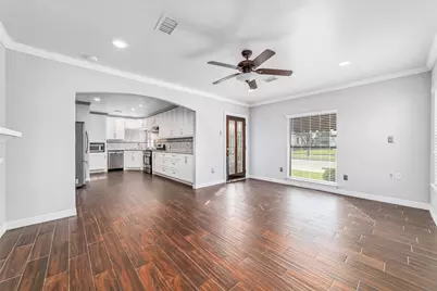 5012 Irvington Boulevard, Houston, TX 77009 - Photo 2