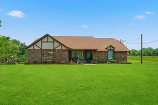 597 County Rd 612, Dayton, TX 77535 - Photo 2