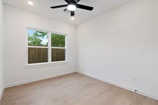 1031 North Ln, Houston, TX 77088 - Photo 22