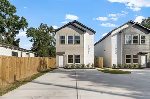 1031 North Ln, Houston, TX 77088 - Photo 2