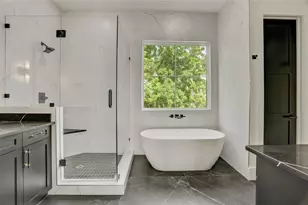 1911 Lauderdale St, Houston, TX 77030 - Photo 10