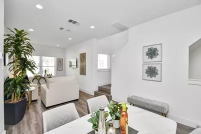 2004 Laverne Hollow Lane #B, Houston, TX 77080 - Photo 8