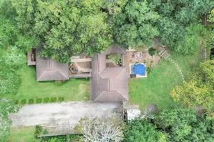 1503 Woodlawn St, Baytown, TX 77520 - Photo 32