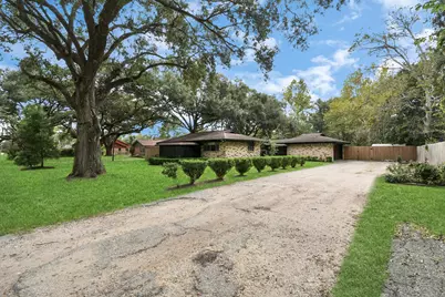 1503 Woodlawn Street, Baytown, TX 77520 - Photo 4