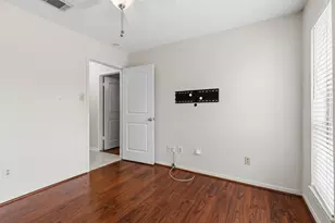 2902 Arrowhead Dr, Sugar Land, TX 77479 - Photo 28