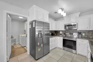 1112 Byrdsong Ct, Conroe, TX 77301 - Photo 6