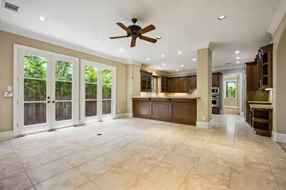 28 Hackberry Lane #C, Houston, TX 77027 - Photo 16
