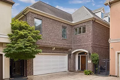 28 Hackberry Lane #C, Houston, TX 77027 - Photo 2