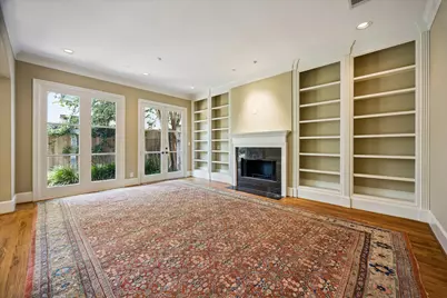 28 Hackberry Lane #C, Houston, TX 77027 - Photo 8