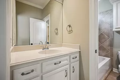 28 Hackberry Lane #C, Houston, TX 77027 - Photo 20