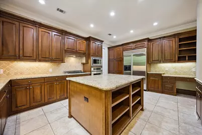 28 Hackberry Lane #C, Houston, TX 77027 - Photo 14