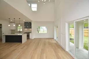 1207 Martin St, Houston, TX 77018 - Photo 10