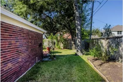 9714 Arrowgrass Drive, Houston, TX 77064 - Photo 16