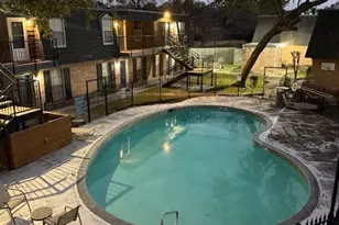 9005 Gaylord St, Houston, TX 77024 - Photo 2