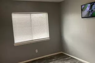 7903 Dairy View Ln, Houston, TX 77072 - Photo 6