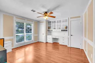 15810 Knoll Lake Dr, Houston, TX 77095 - Photo 14