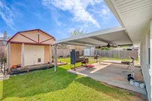 4826 Stonebridge St, Baytown, TX 77521 - Photo 12